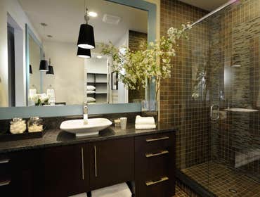 Bathroom remodeling You can trust Kn Remodeling for all your bathroom renovation solutions.
Our LA pros are experts in every step of the bathroom rem
