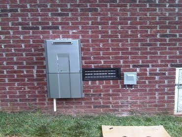 Outdoor tankless water heater