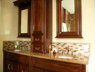 Works by Eos Granite And Tile