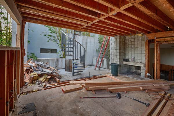 Construction photo master bedroom