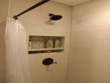 After- shower with niche