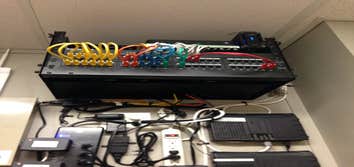 Pharmacy Pharmacy data installation:
-Patch panels installation
-Wall rack mount installation
-Gigabit switch installation
-Access point installa