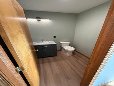 Photos by Matt’s Painting LLC #1 Primer
Patch walls
Paint 2 coats ceilings & walls
