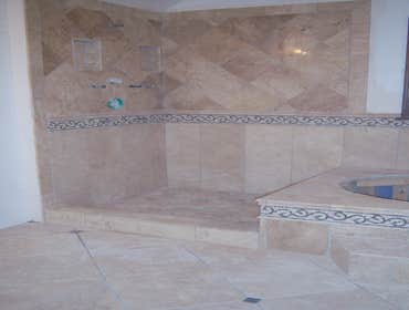 Tiled Shower & Garden Tub 0