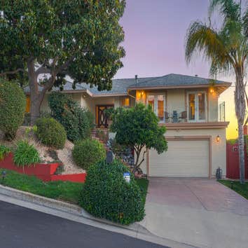 A stunningly elegant one-story 4 beds Stratford Terrace home in San Jose, CA by Rainbow General Construction