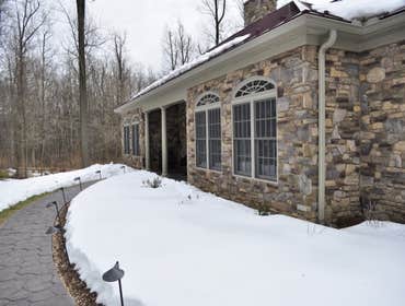 Photo(s) from Sycamore Builders Llc Here are picture of a 2600 SF one story custom home. The home consists of 500 SF master suite, guest bedrooms, cust