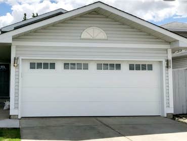 Sherman Oaks Flush Smooth Garage Door