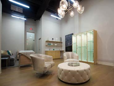Personal Shopper Space, River Oaks District