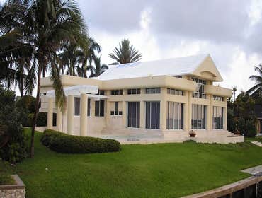 Photos