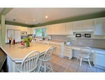 La Jolla Painting and Decorating Interior Painting Project This is a beautiful, outdoor kitchen we built for a client in Irvine, California. We collabo