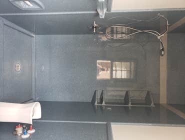 Onyx shower system