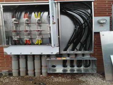 Molding Dynamics Inc.; power, lighting, machines, 1600 amp service upgrade