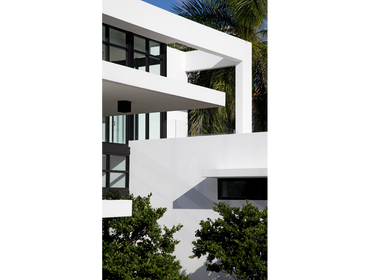 South Island Home In collaboration with KZ Architects Laqcon Group built this beautiful custom home