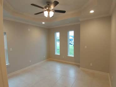 140 Alvarez Ct