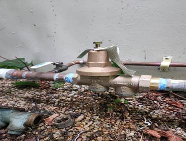 Pressure regulator replace