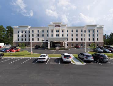 Multioccupant & Hospitality A few recent multi-occupant / hospitality projects.