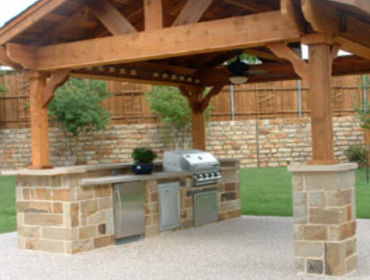 Pergola / Outdoor Kitchen