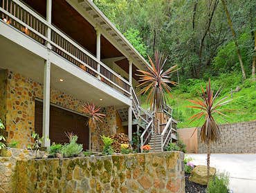 Custom Napa Mountain Home Plantation style farm house in the Napa Mountians