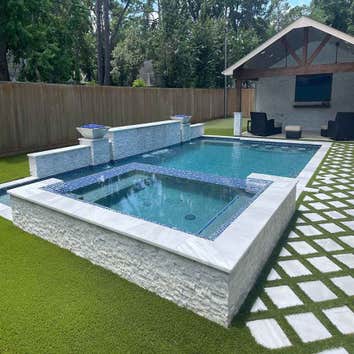 Poolscapes of Texas