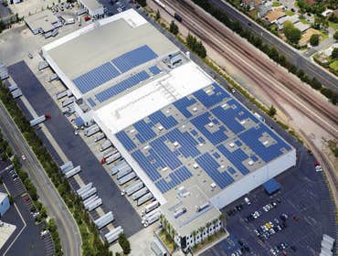 US Foodservice U.S. Foodservice is the second largest foodservice distributor in the U.S., operating over 75 warehouse and distribution facilities in 3