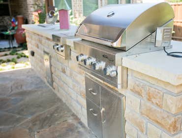 Outdoor Kitchen