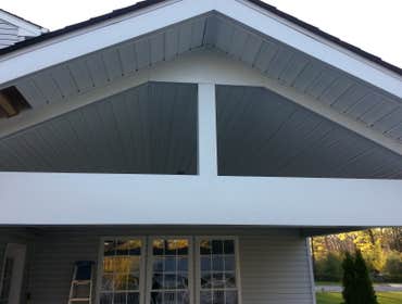 DECK PORCH (Franklin twp NJ) Open beam look with a modern feel.
Solid soffit ceiling material.
Can lights (2) in the ceiling and 1 fan.
