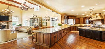 Lakefront Residence