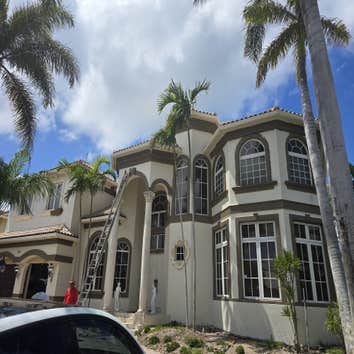 Advanced Roofing & Construction LLC