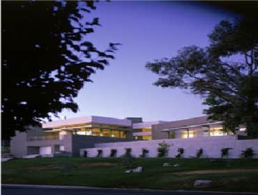 Biltmore Residence In their first residential project, the design and building team of Dan and Katherine Patry ventures into the Phoenix real estate in