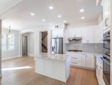Modern high end kitchen
