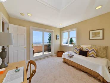 Photos by Komorous-towey Architects #1