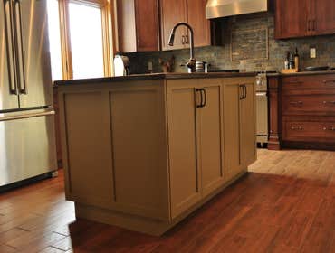 Photo(s) from Sycamore Builders Llc Here are picture of a 2600 SF one story custom home. The home consists of 500 SF master suite, guest bedrooms, cust