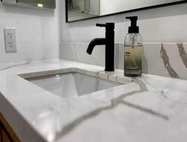 Modernize Master Bathroom A stunning master bathroom remodel that’s part of a full house renovation!
We are happy to make our customers’ dreams come t