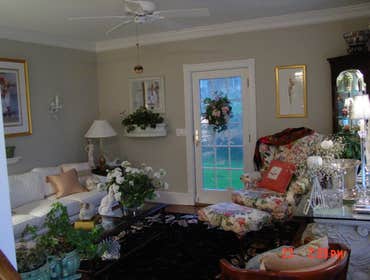 Doug Williams Custom Building Photos 222 Pine Street Remodell from 1500 sft Antique Farm House
3 Bed, 4 bath, 2 kitchens 3 car garage, media room. See 