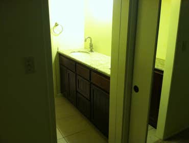 Bathroom cabinet