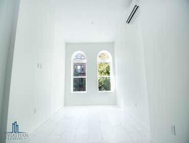 Photos by YANG ZHANG INC #4