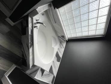 MASTER BATH TILE
