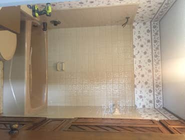 Bathroom Remodel (Before)