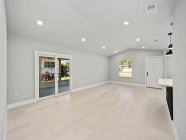 Photos by D&r Contracting Corp #1 D&R Contracting Corp is a licensed general contractor serving South Florida specializing in residential and commercia