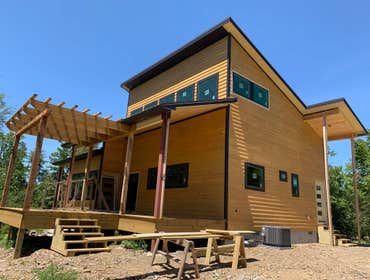 Contemporary Cabin - Hochatown, OK