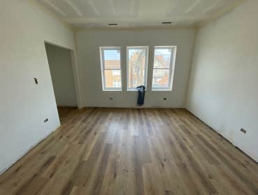 Photos by 4706 N Malden LLC #1