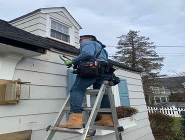 Copper gutter installation. Copper gutter installation.