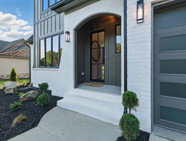 Photos by Ninth Construction Inc #1 Aprox 4,000 New construction Ground Up