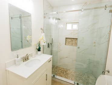 Echo Park Complete Remodel This beautiful historical property located in the Echo Park community of Los Angeles, has been remodeled late 2021 with comp