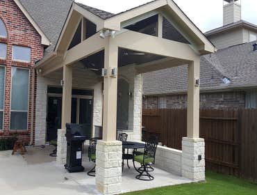 Photos by Linden Builders, Inc PATIO COVERS, PERGOLAS, AND OUTDOOR LIVING AREAS