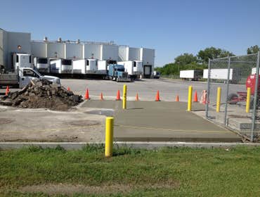Fuel tank pad