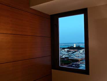 Hi-Rise San Francisco Apartment