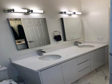 Down Town LA Bathroom Renovation Bathroom Renovation
This condo is located in down town in the 3 floor of a high rise condo building.
A.S Builders d