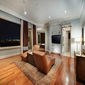 Photos by Abrahamse and Company Builders Inc #1 This is a 12,181 square foot single family home has 6 bedrooms and 8.0 bathrooms.