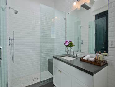 19348 Collier St, Tarzana, CA 91356 Brand new construction Cape Cod situated in the heart of Tarzana South of the Blvd, just a block from Ventura Blvd'